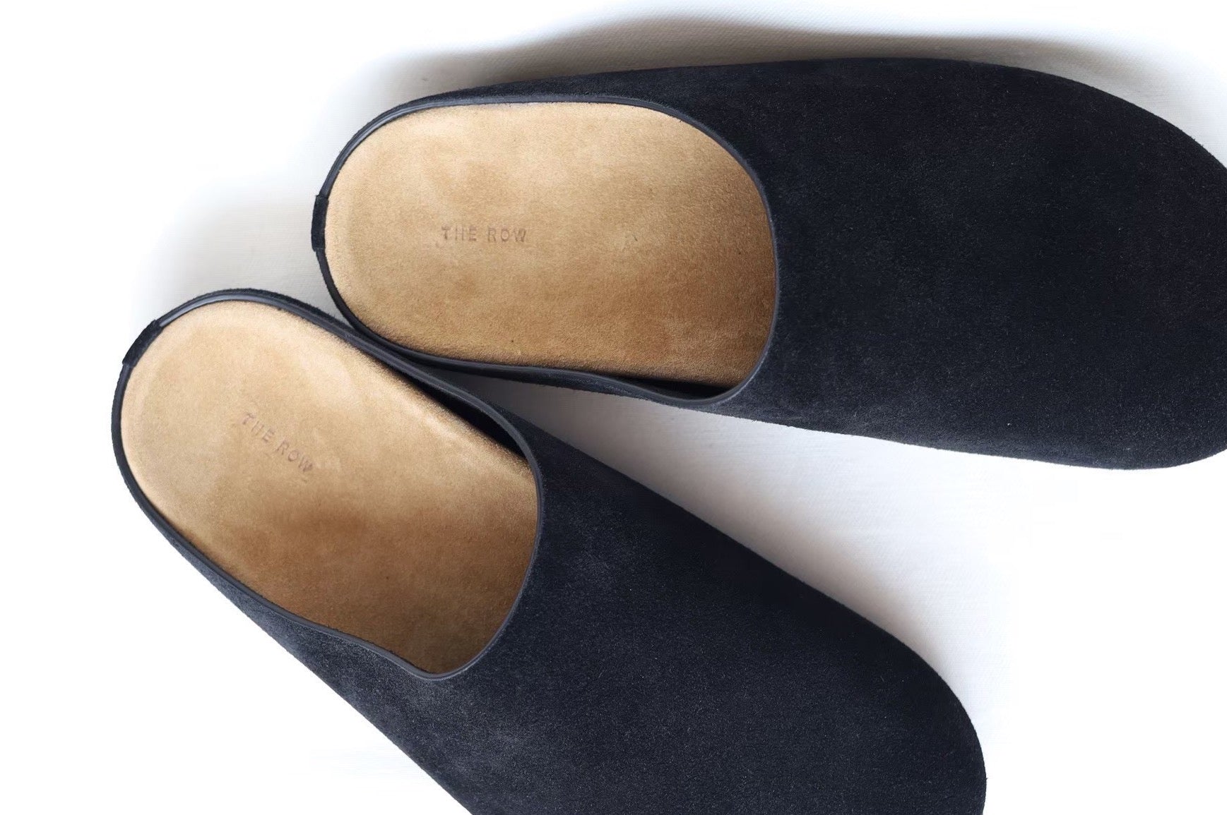 ◆完売前に◆【The Row】Hugo スエード クロッグ THE ROW 【 HUGO SLIDE 】 – tlalli-online-store