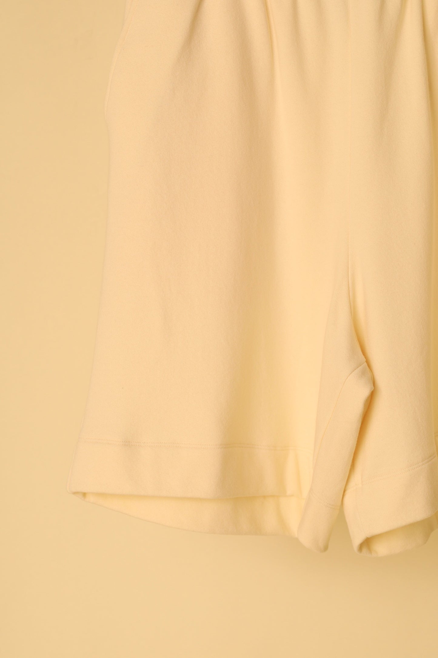 WONDER ROOM SWEAT SHORTS friend