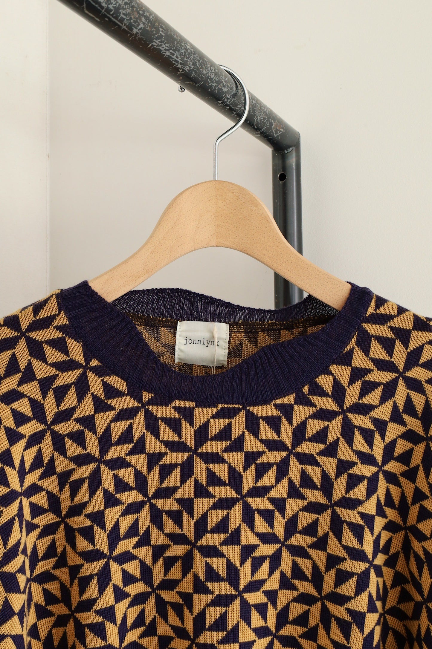 jonnlynx geometric pullover