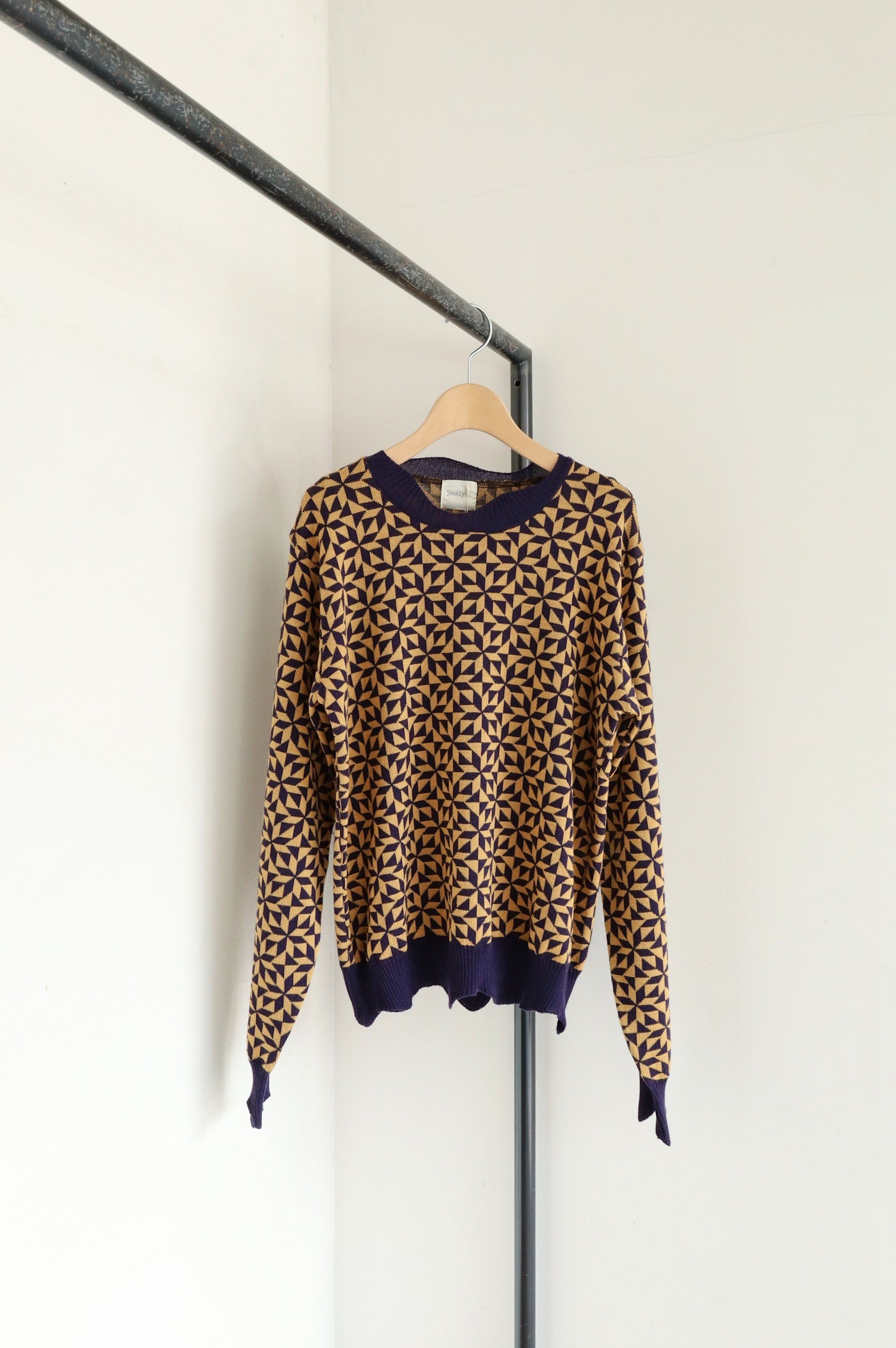 jonnlynx geometric pullover