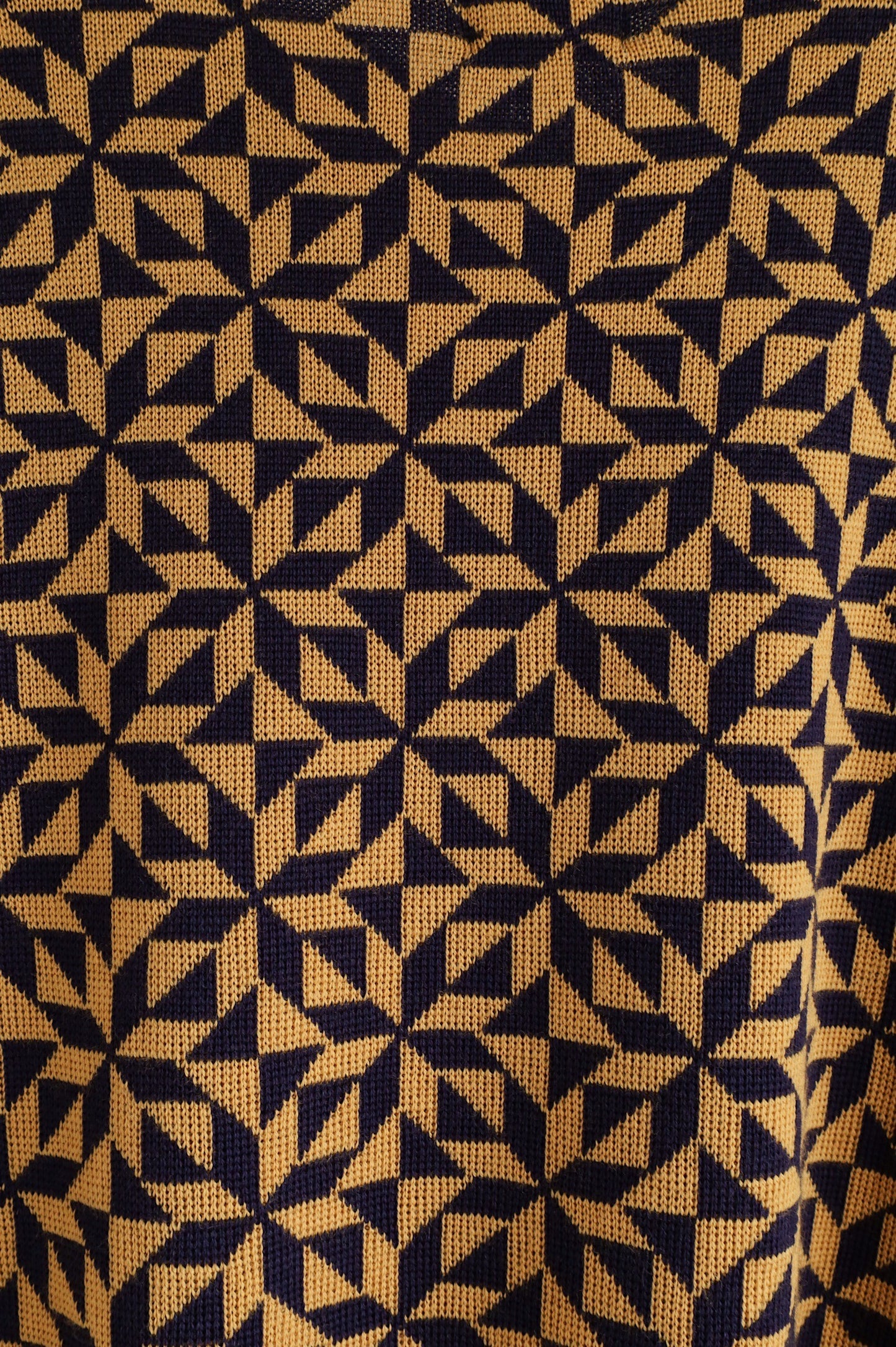 jonnlynx geometric pullover