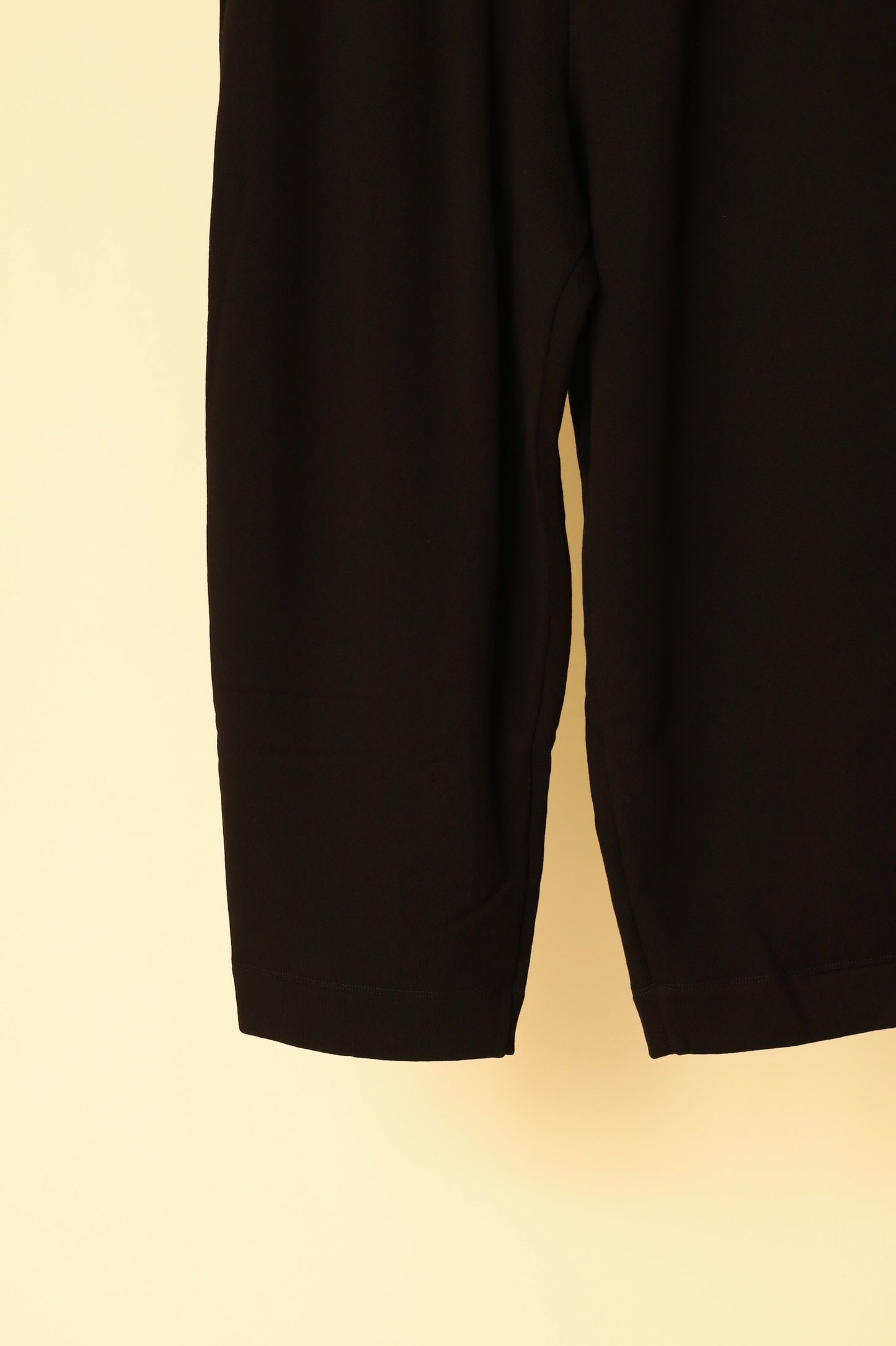 WONDER ROOM SWEAT SLACKS egg
