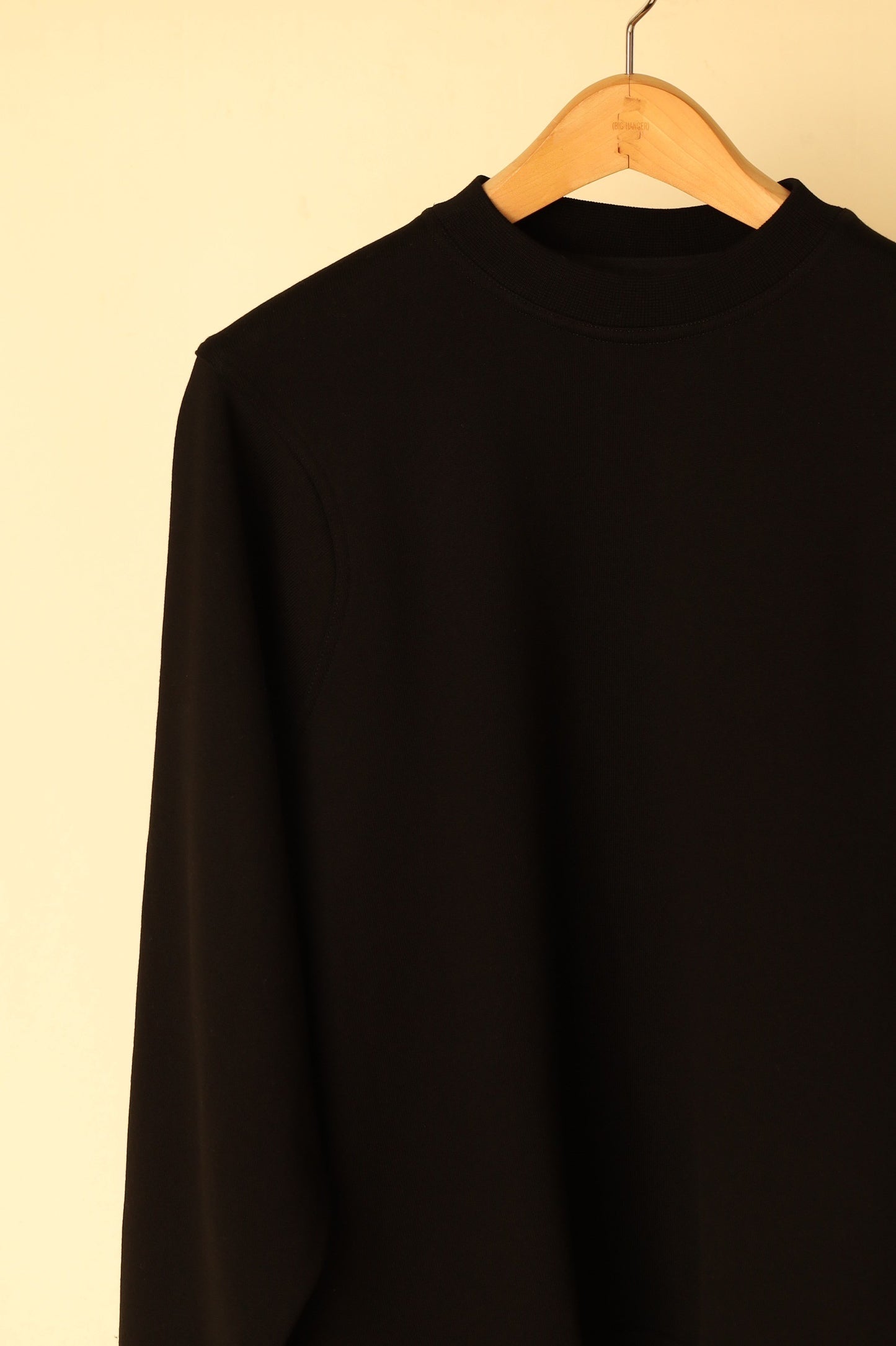 WONDER ROOM CREWNECK SWEAT SHIRT egg