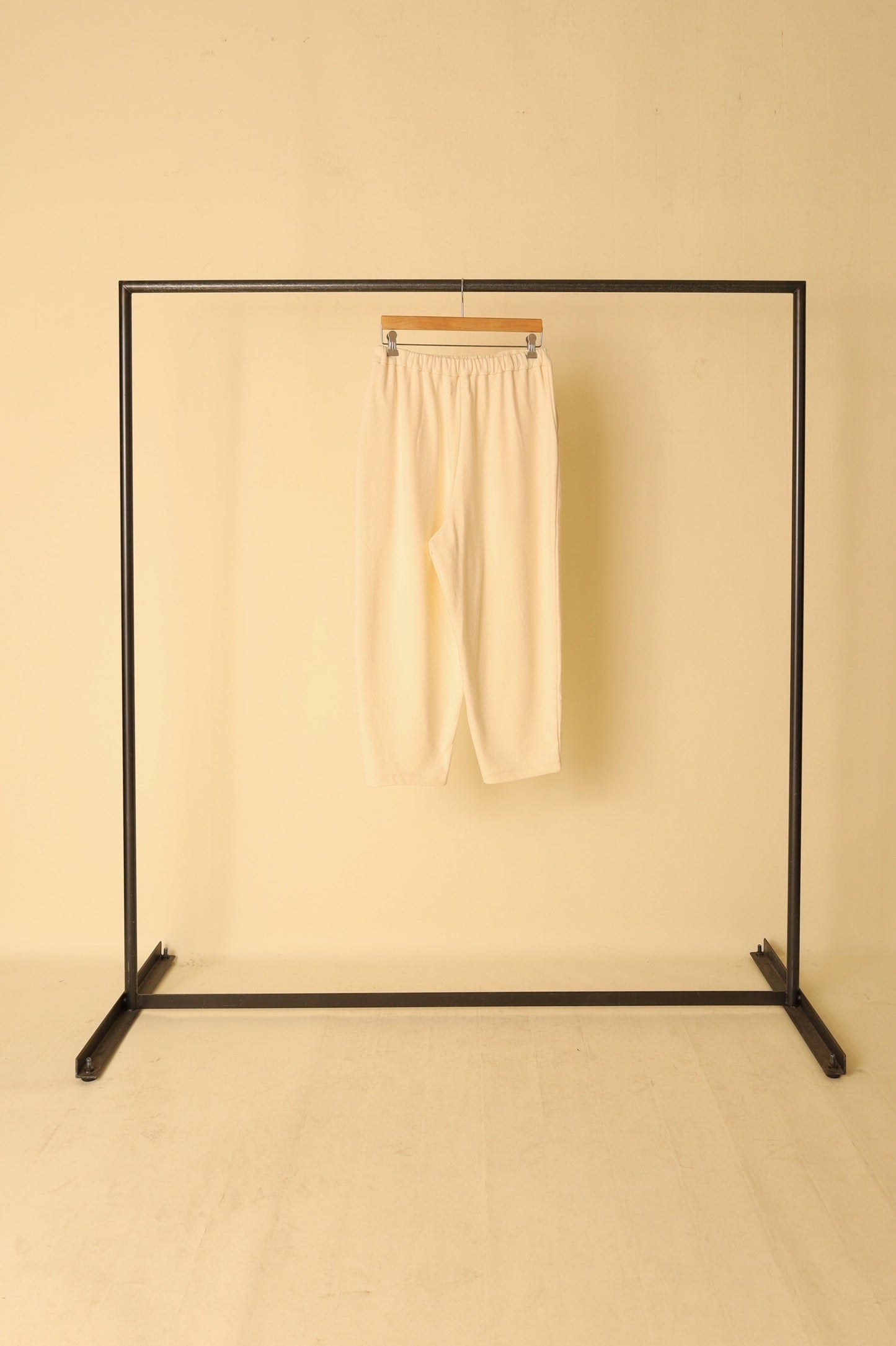 WONDER ROOM SWEAT SLACKS friend