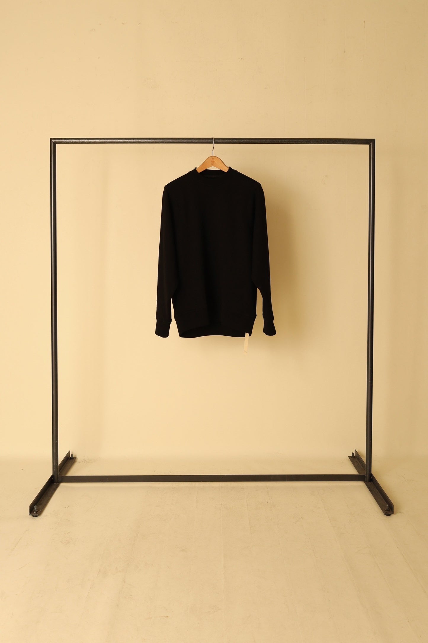 WONDER ROOM CREWNECK SWEAT SHIRT egg