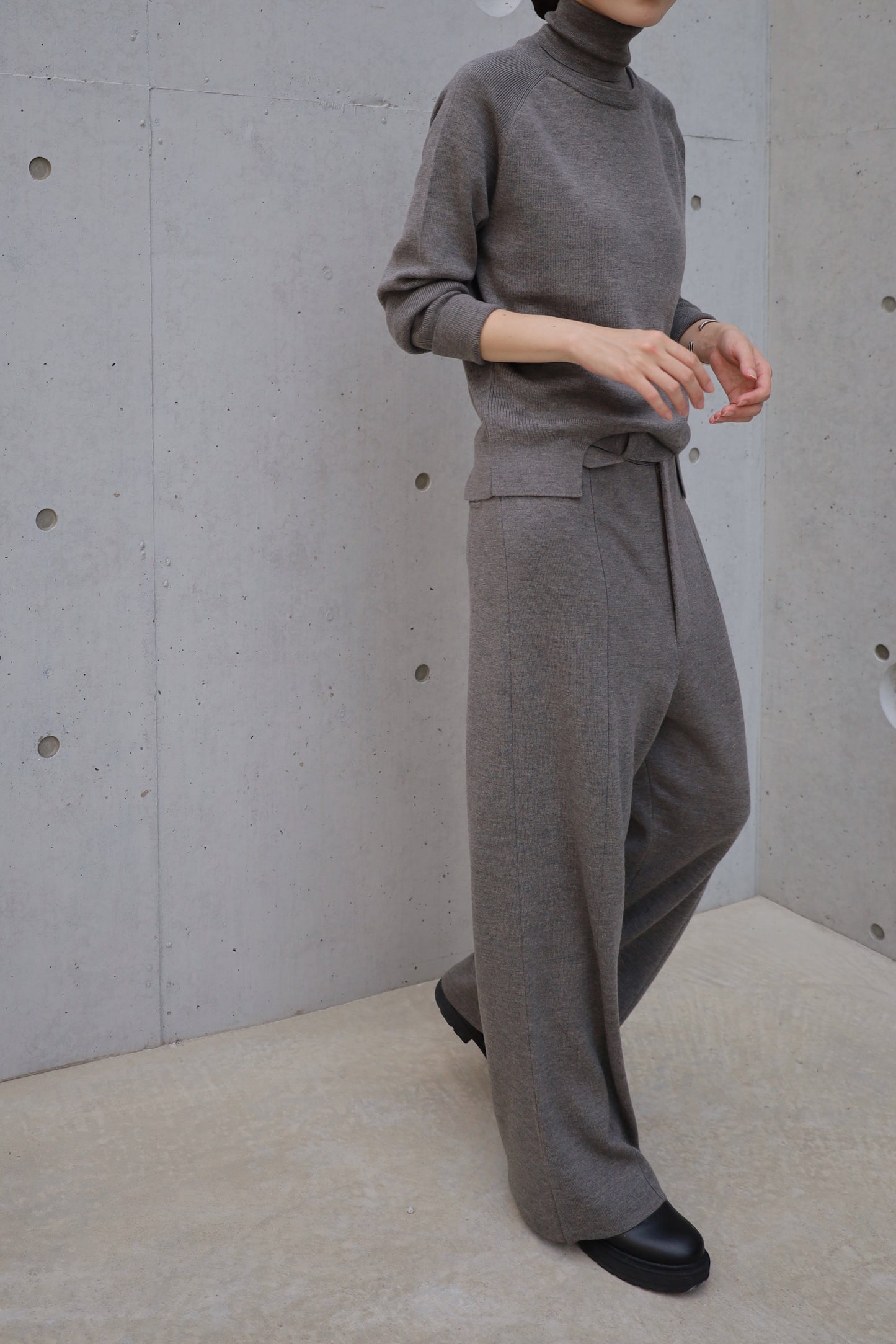 JUN MIKAMI ニットパンツ