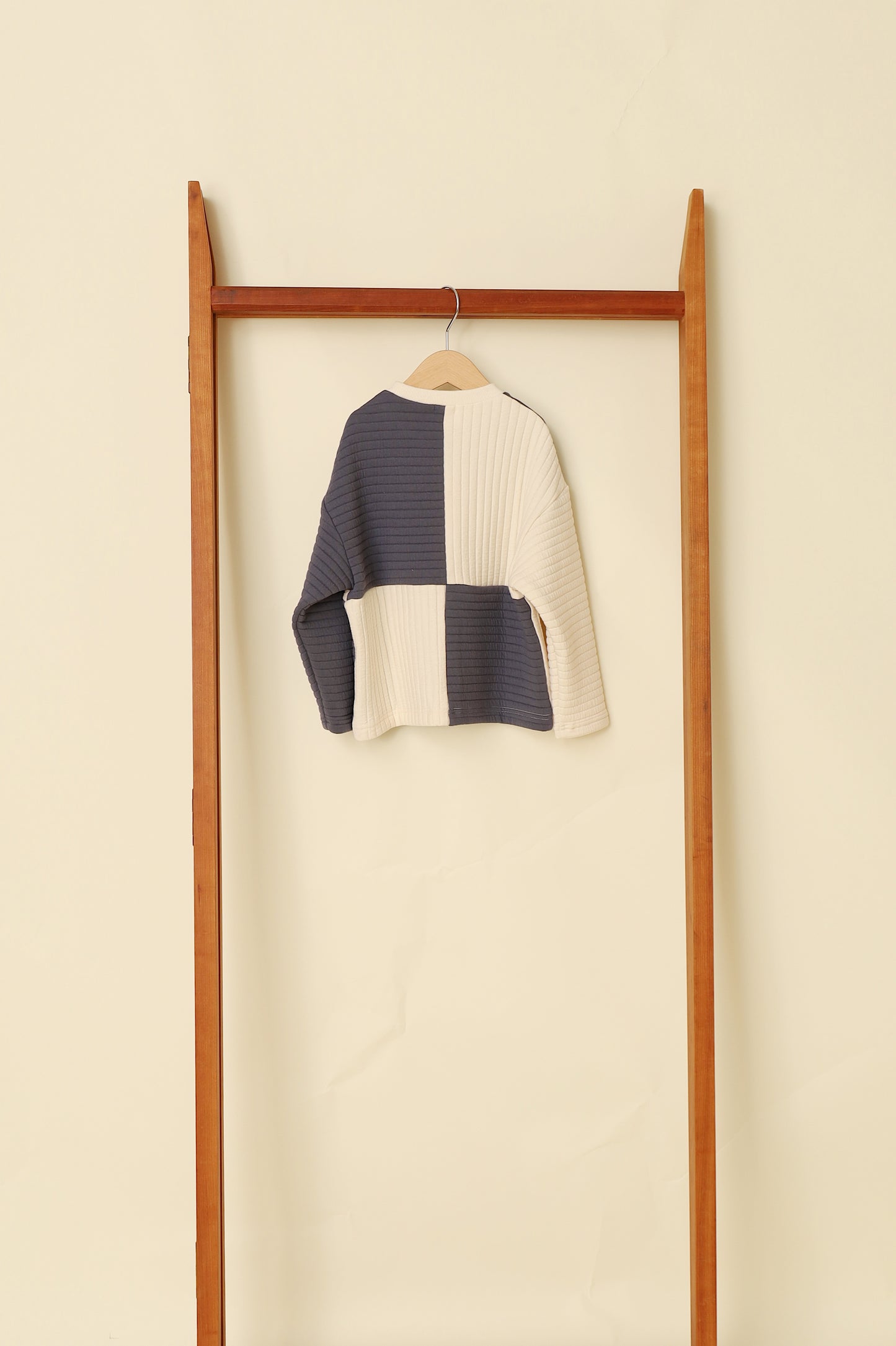 jonnlynx tiny people QUILT BORDER PULLOVER
