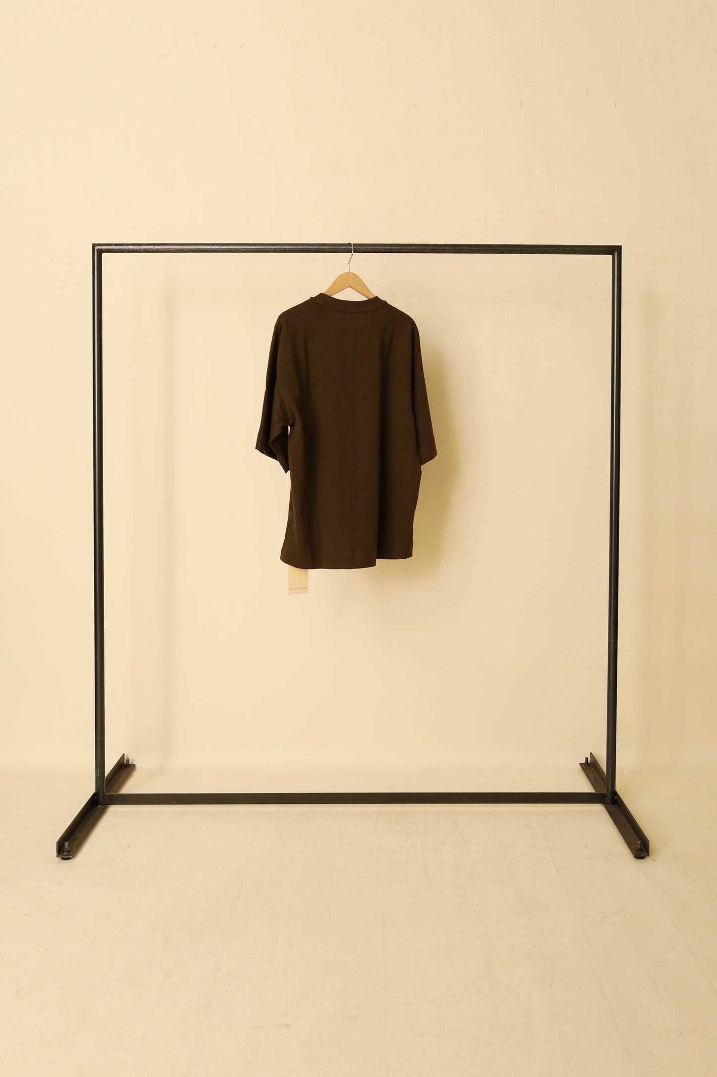 WONDER ROOM S/S Crewneck Tee