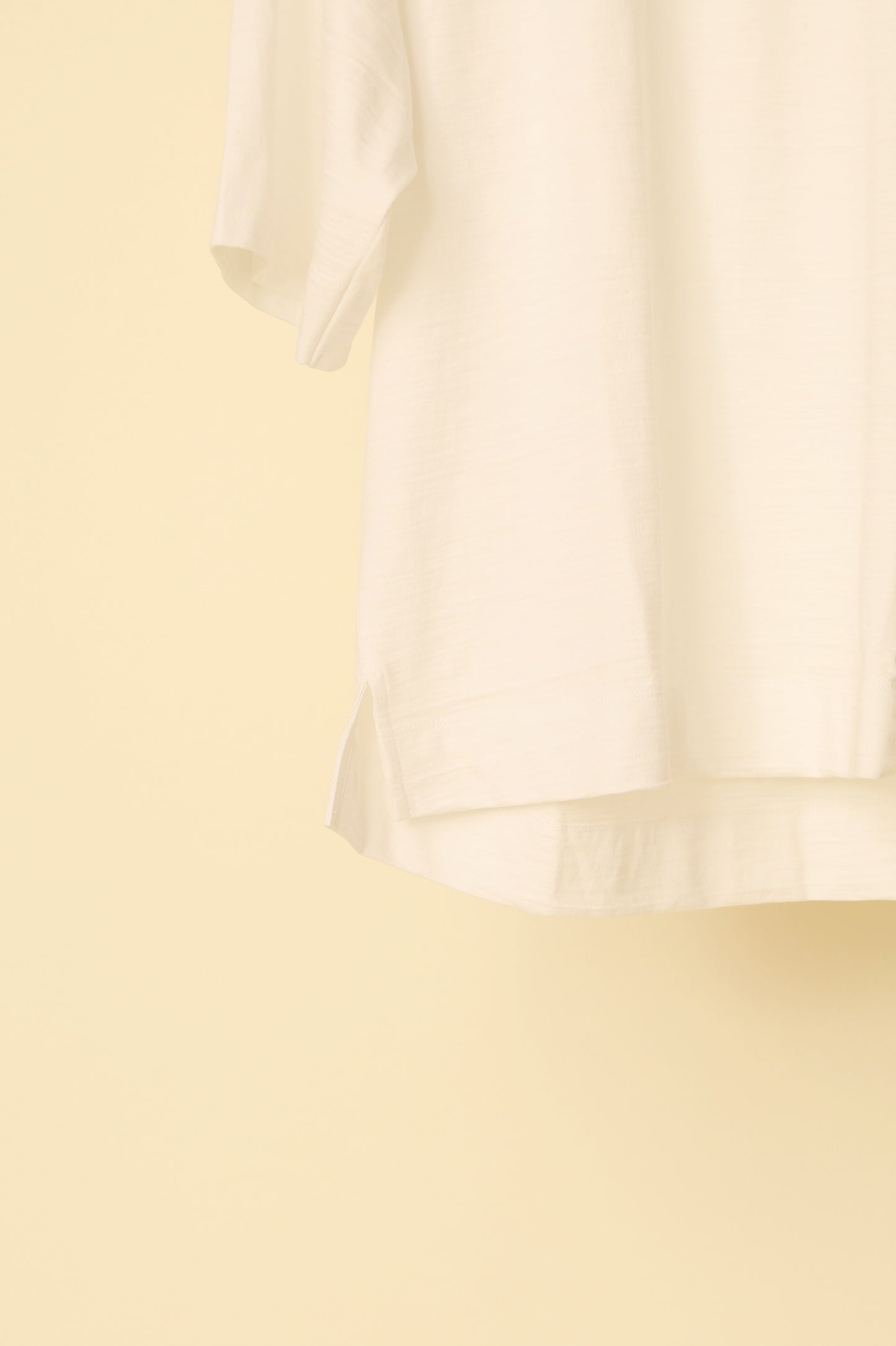 WONDER ROOM S/S Crewneck Tee