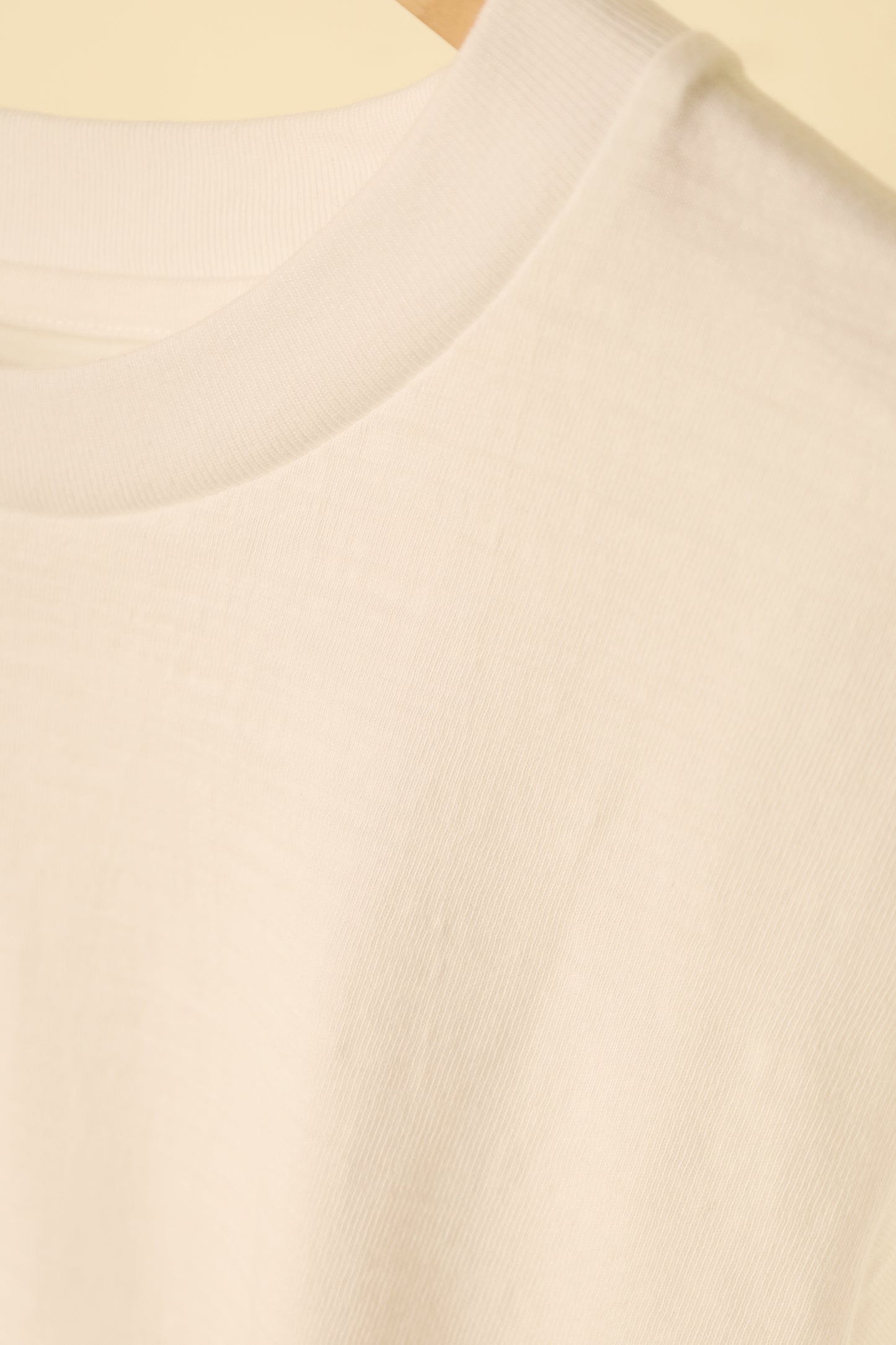 WONDER ROOM S/S Crewneck Tee