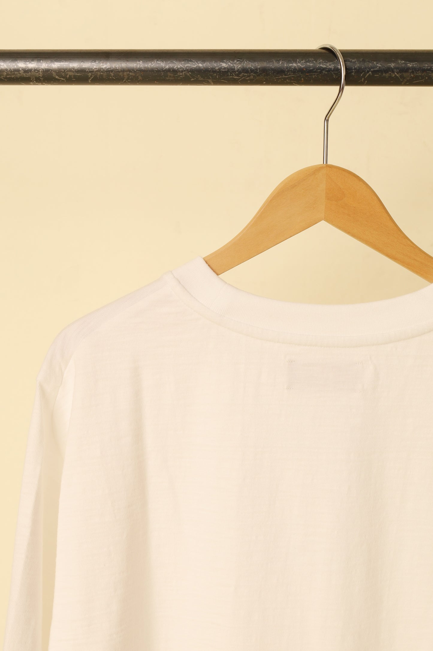 WONDER ROOM S/S Crewneck Tee