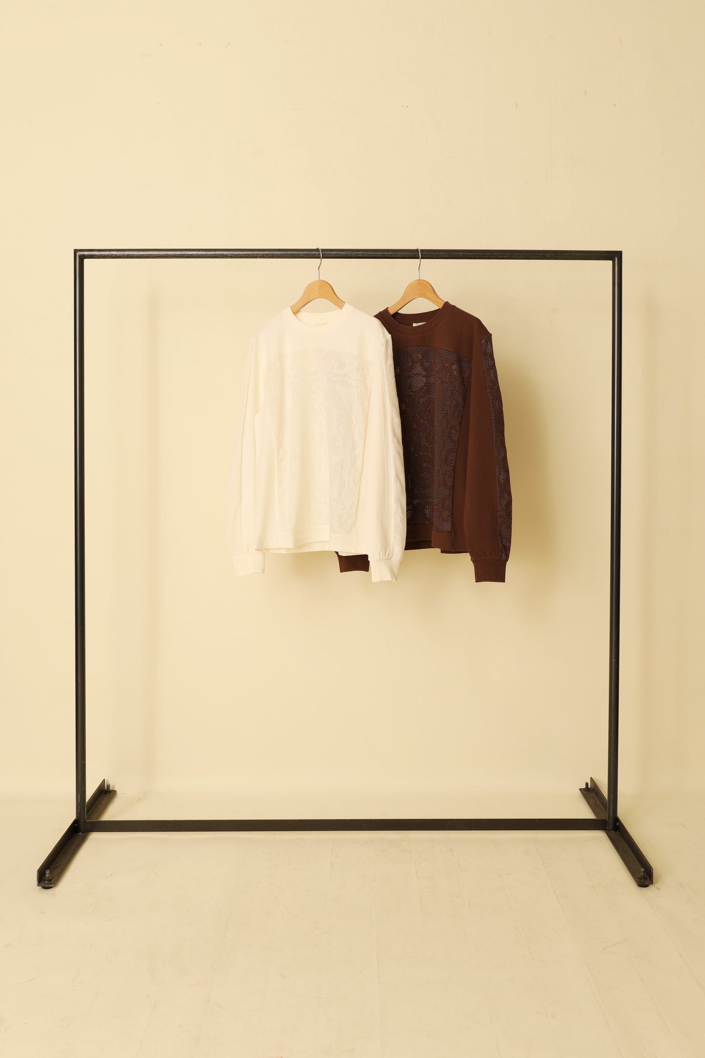 jonnlynx mesh flower tee