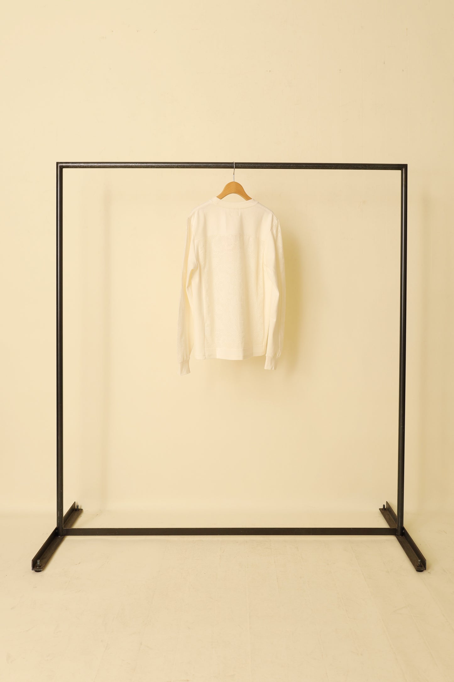 jonnlynx mesh flower tee