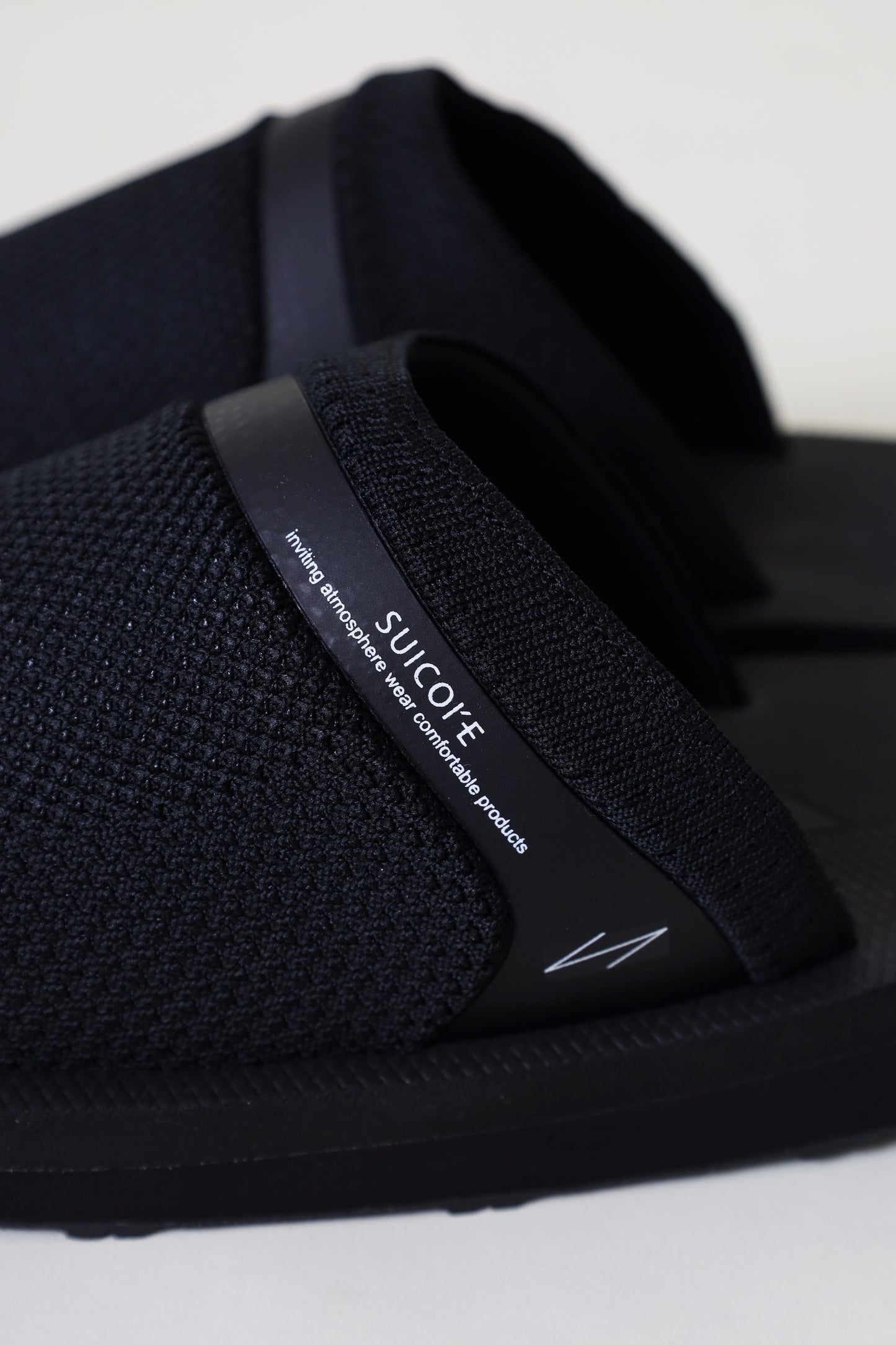 SUICOKE LH-1