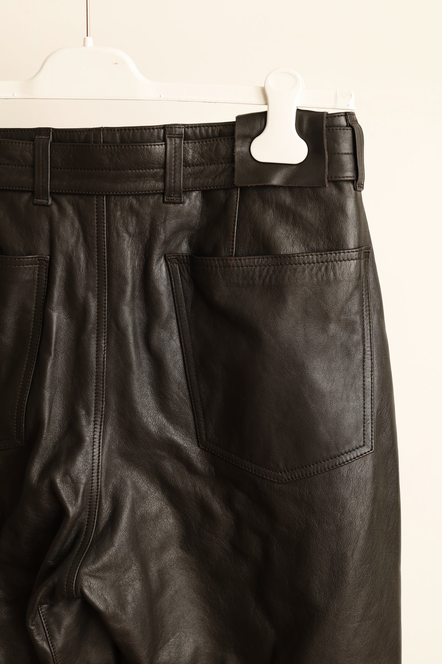 LEMAIRE LEATHER BELTED TWISTED PANTS